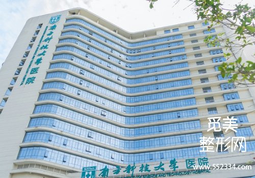 深圳假体隆胸哪个医院好？人民医院、北京大学深圳等凭实力入围